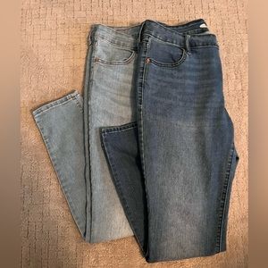 Set of 2! Old Navy Super Skinny Jeans